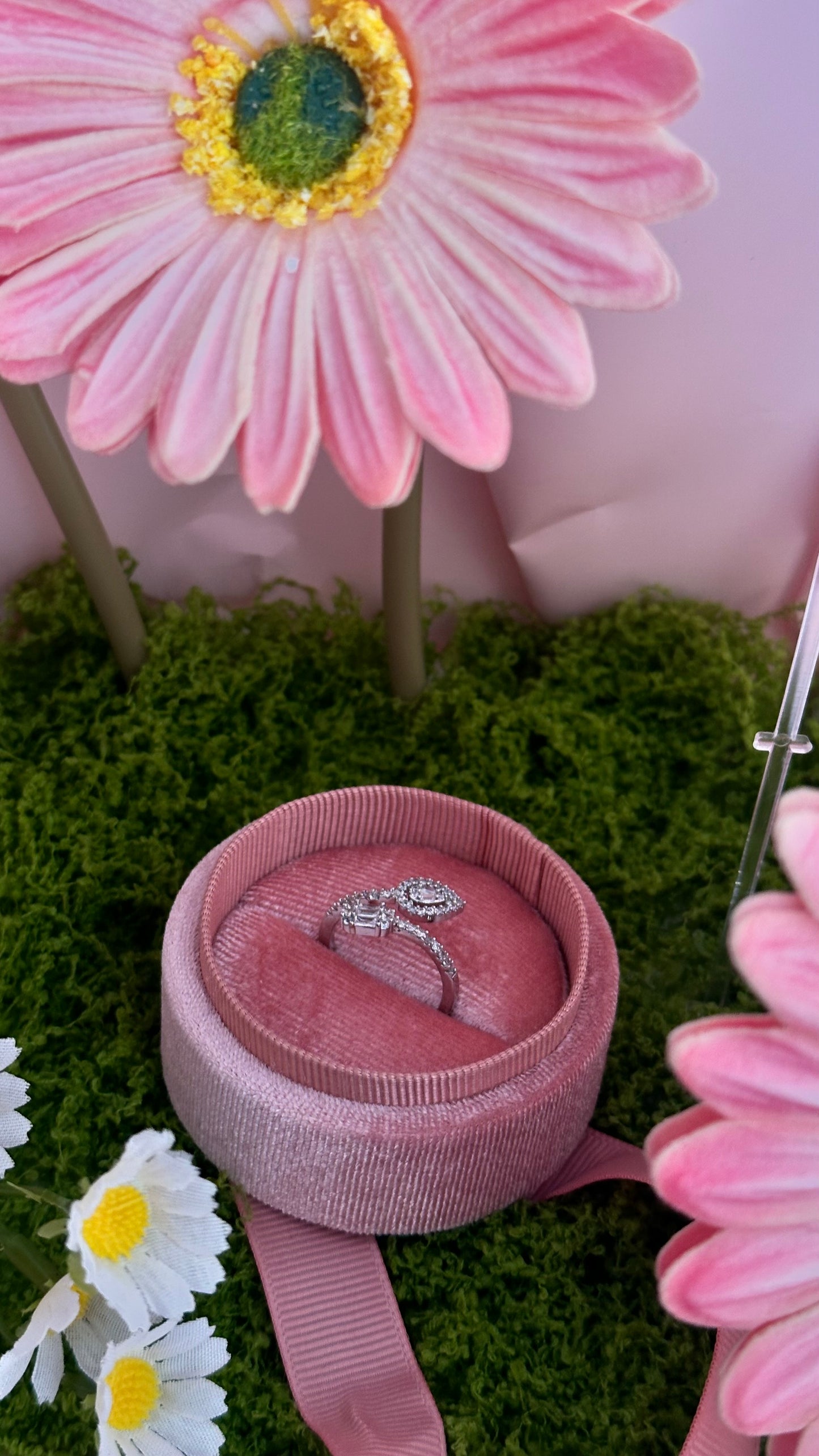 Pink flowers, ring 🌸